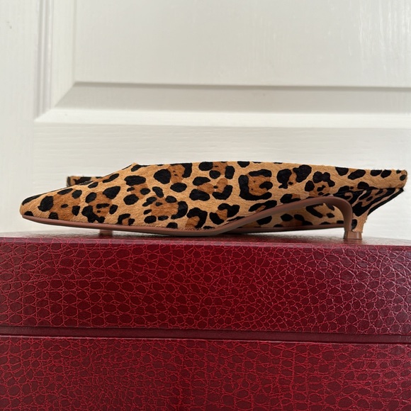 Leopard kitten heels by Matisse size 9 - Picture 4 of 8